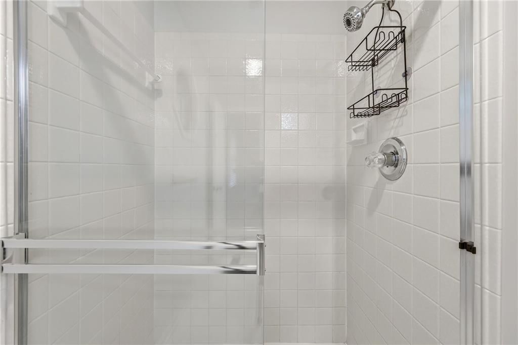 4714 W 139th Terrace — photo 35