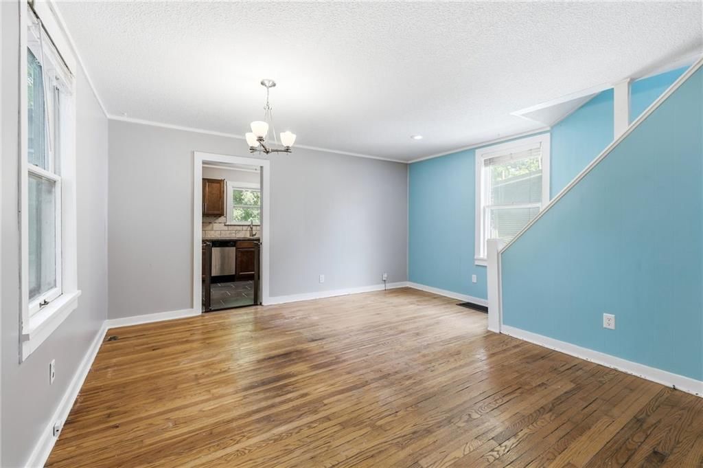 4434 Cambridge Street — photo 5