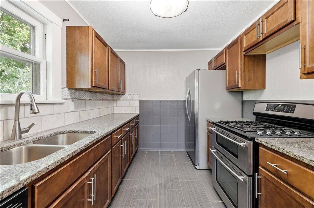 4434 Cambridge Street — photo 6
