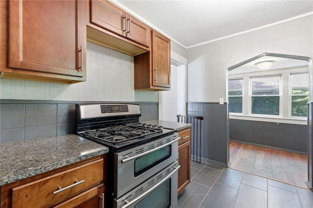4434 Cambridge Street — photo 10