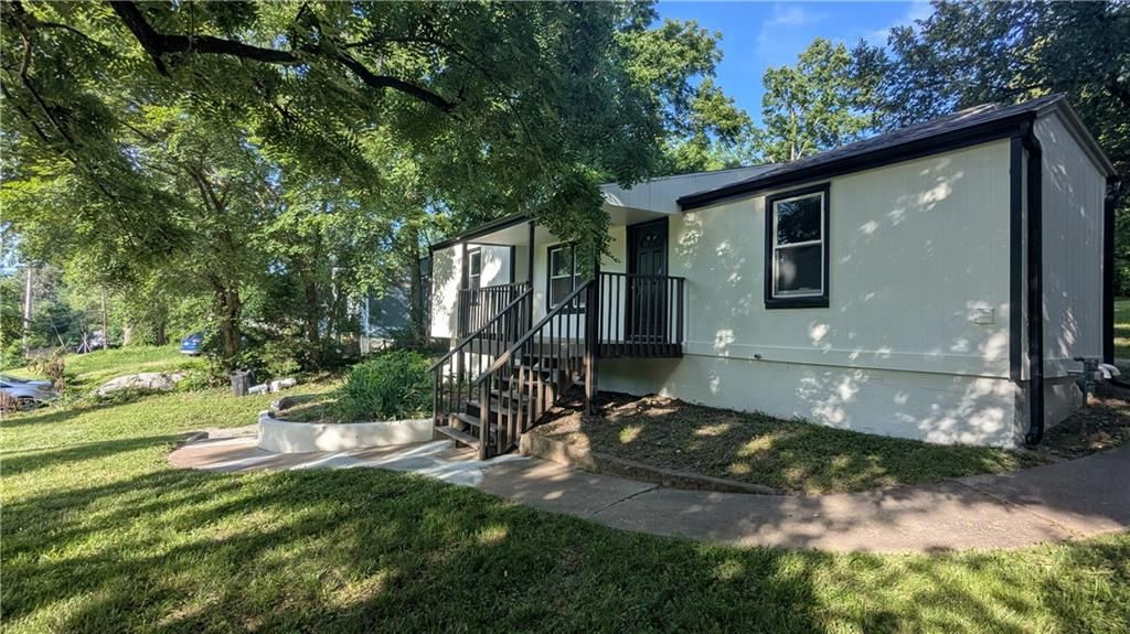 405 S BELLEMERE Road — photo 48