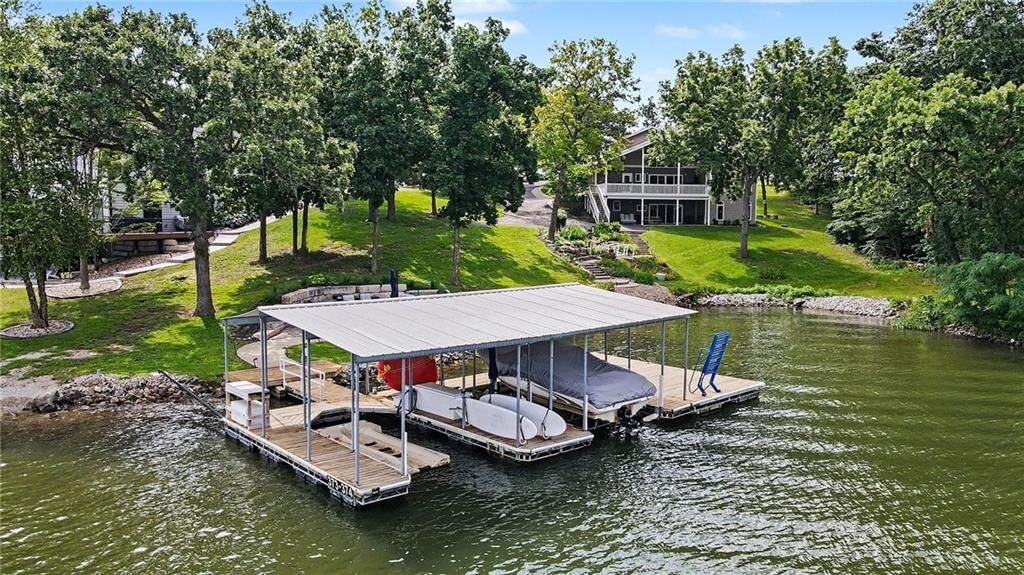 1066 Lake Viking Terrace, Altamont, MO
