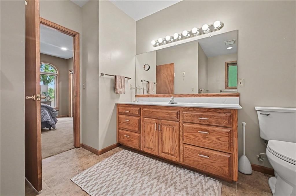 1066 Lake Viking Terrace — photo 35