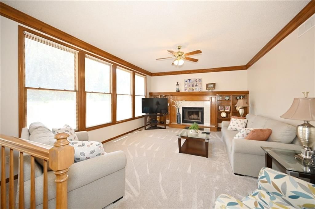 6100 N Cypress Avenue — photo 16