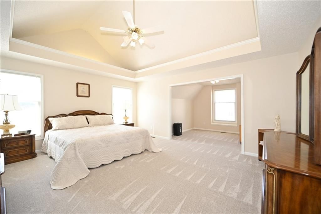 6100 N Cypress Avenue — photo 19