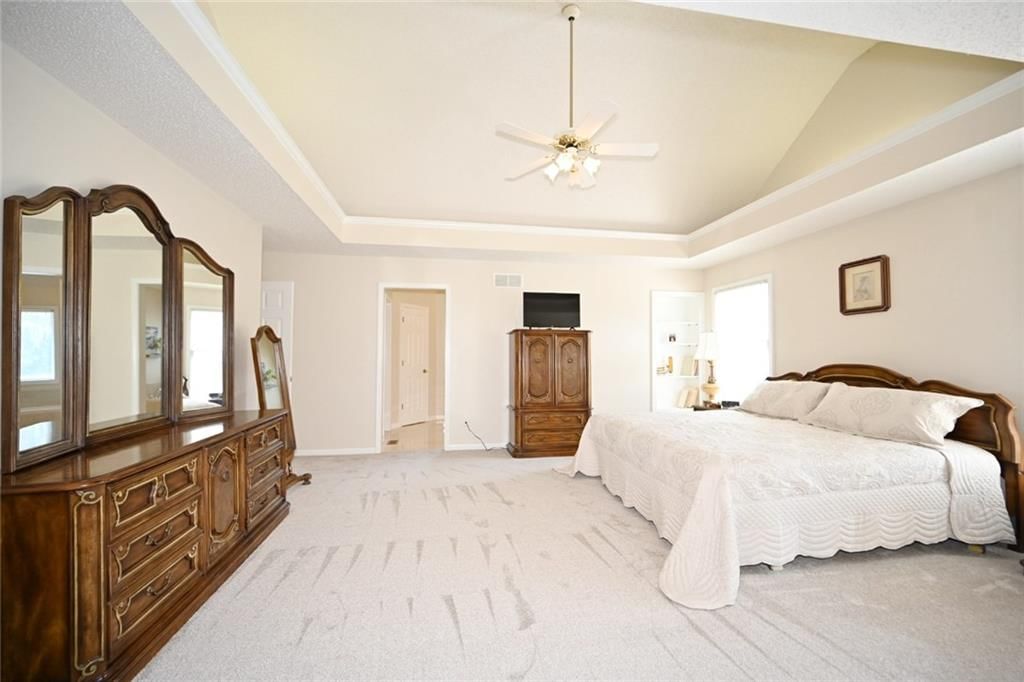 6100 N Cypress Avenue — photo 20
