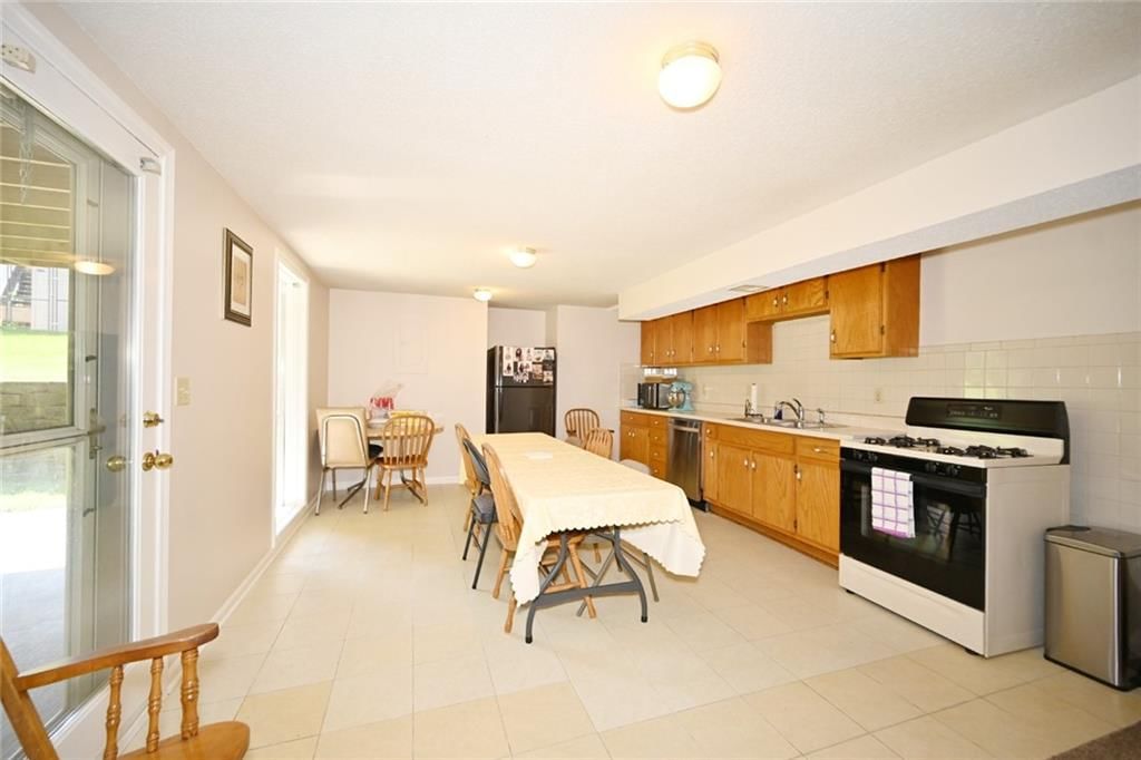 6100 N Cypress Avenue — photo 35