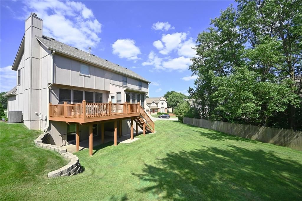 6100 N Cypress Avenue — photo 44