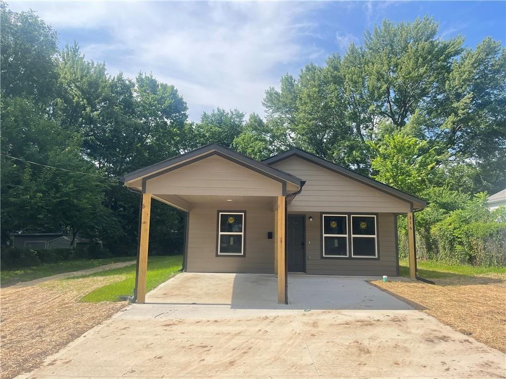 316 E Culton Street, Warrensburg, MO