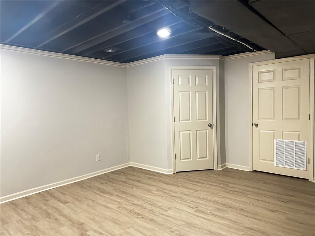 725 N Alder Street — photo 11