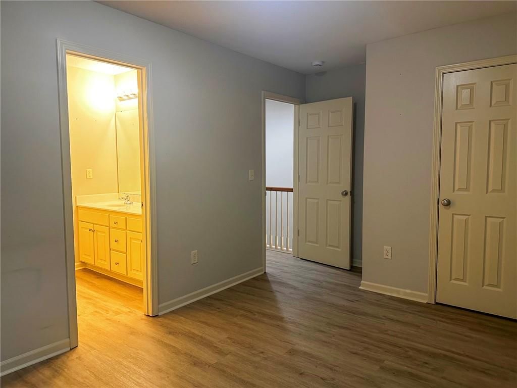 725 N Alder Street — photo 23