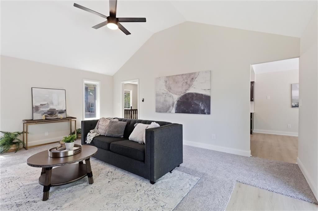 404 Springwood Drive — photo 10