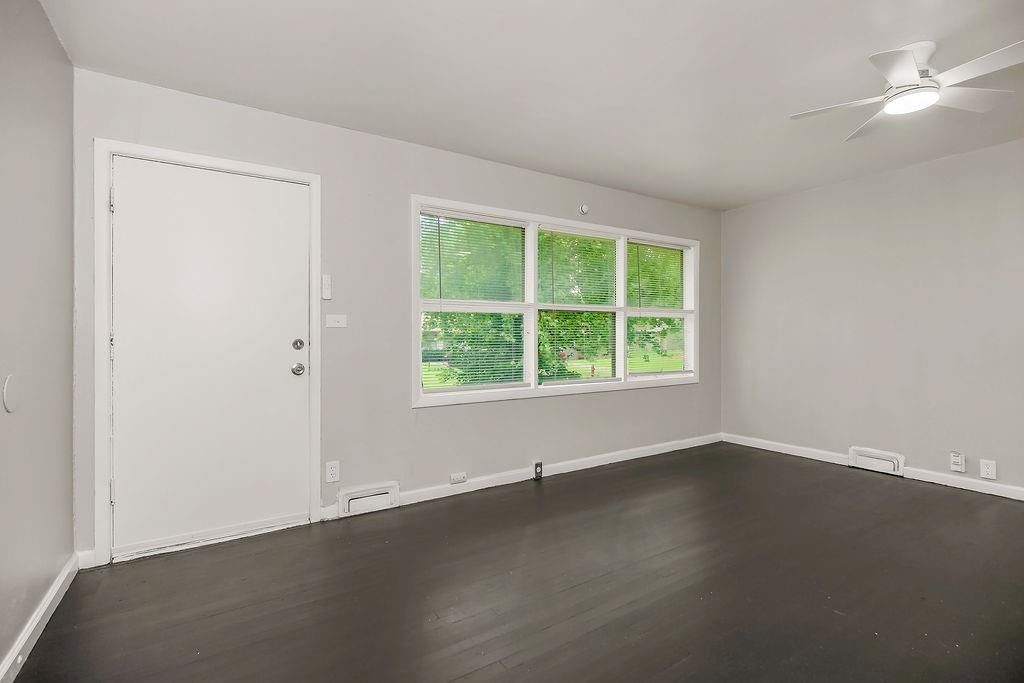 11202 Corrington Street — photo 1