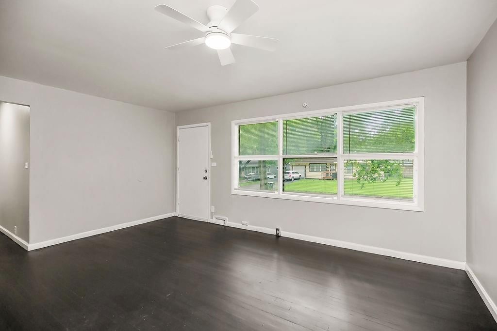 11202 Corrington Street — photo 2