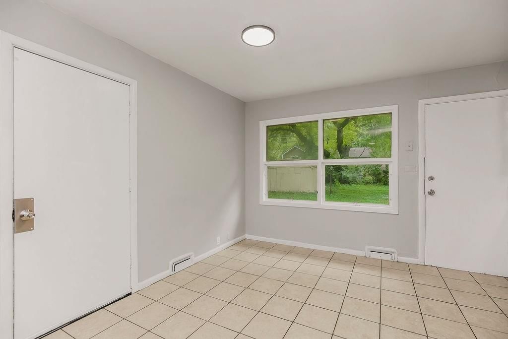 11202 Corrington Street — photo 7