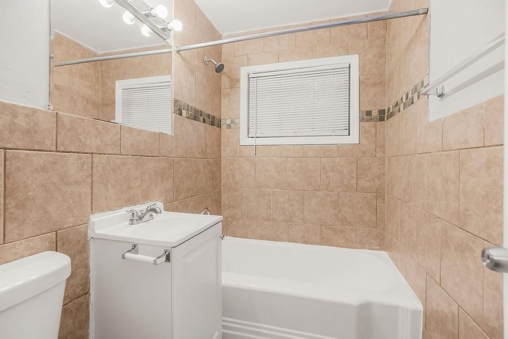 11202 Corrington Street — photo 8