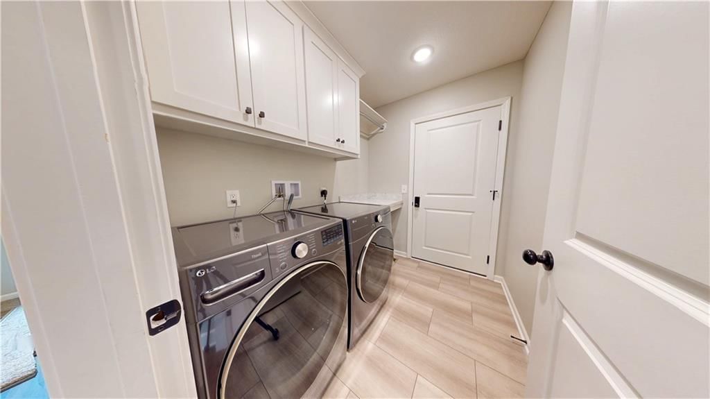 3209 Sheffield Lane — photo 13