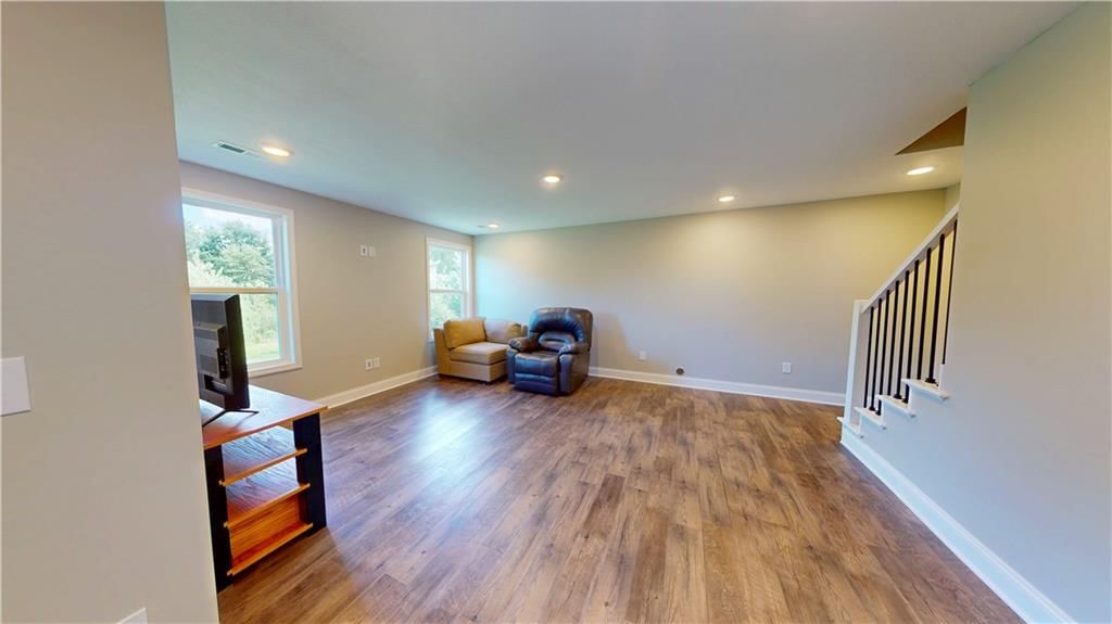 3209 Sheffield Lane — photo 18