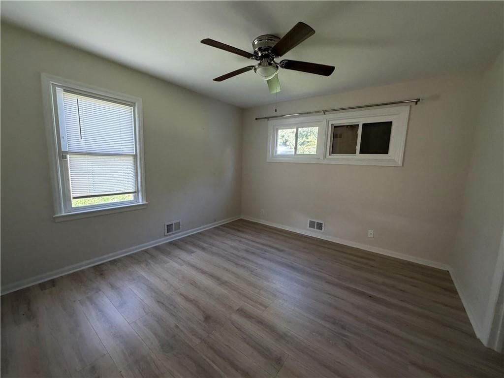 5332 NORTHERN Avenue — photo 10