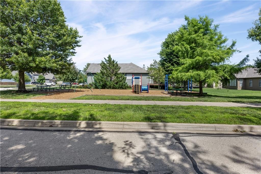 29412 Rockwood Avenue — photo 4