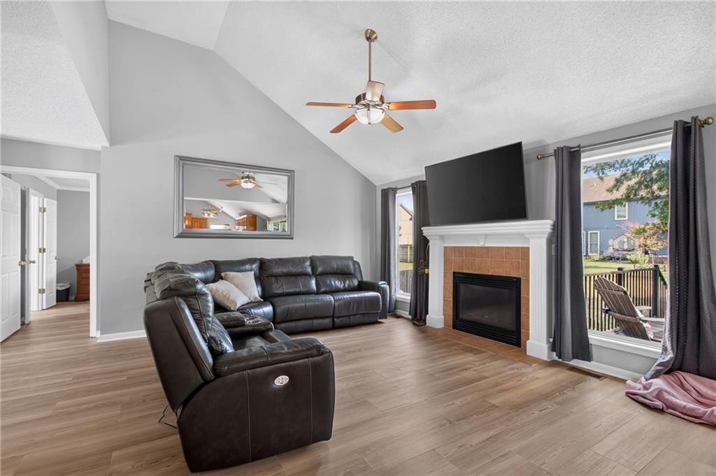 900 Coachman Drive — photo 9