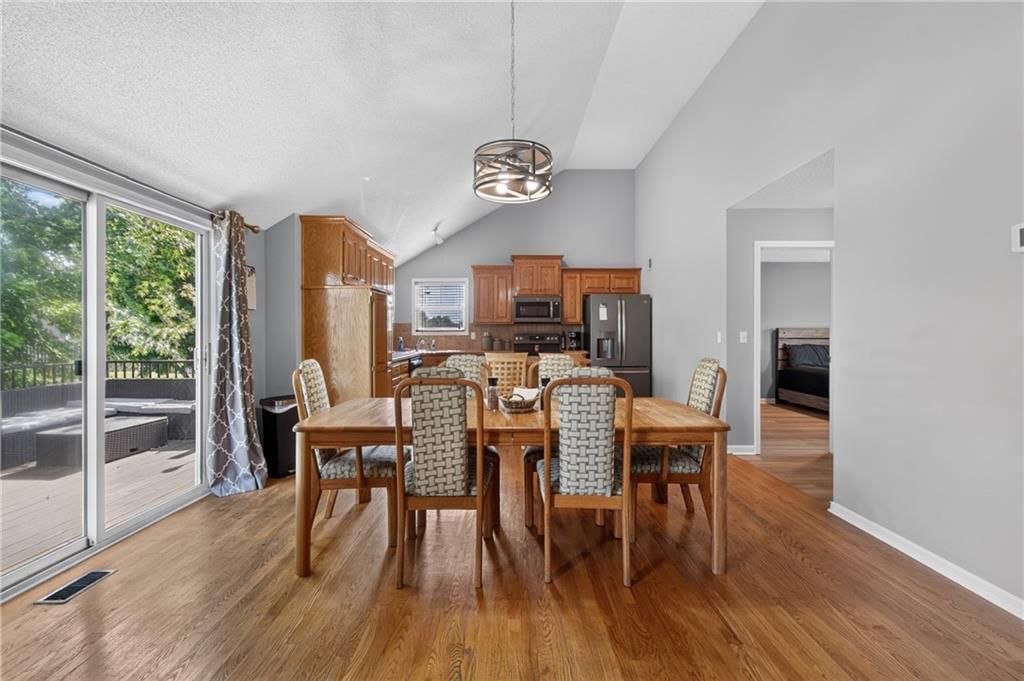 900 Coachman Drive — photo 10