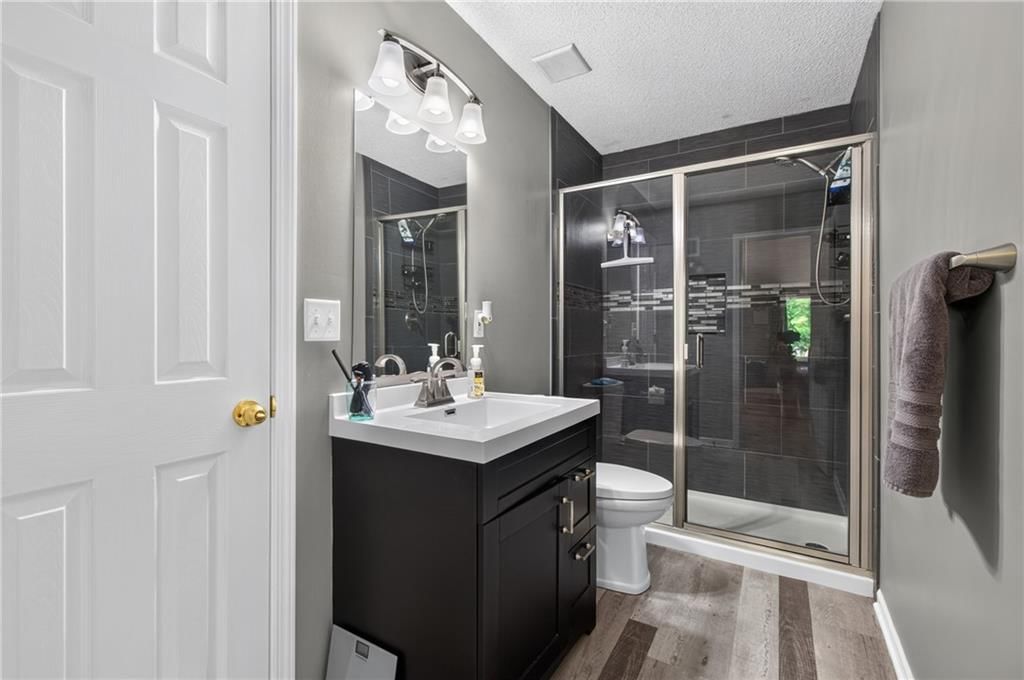 900 Coachman Drive — photo 22