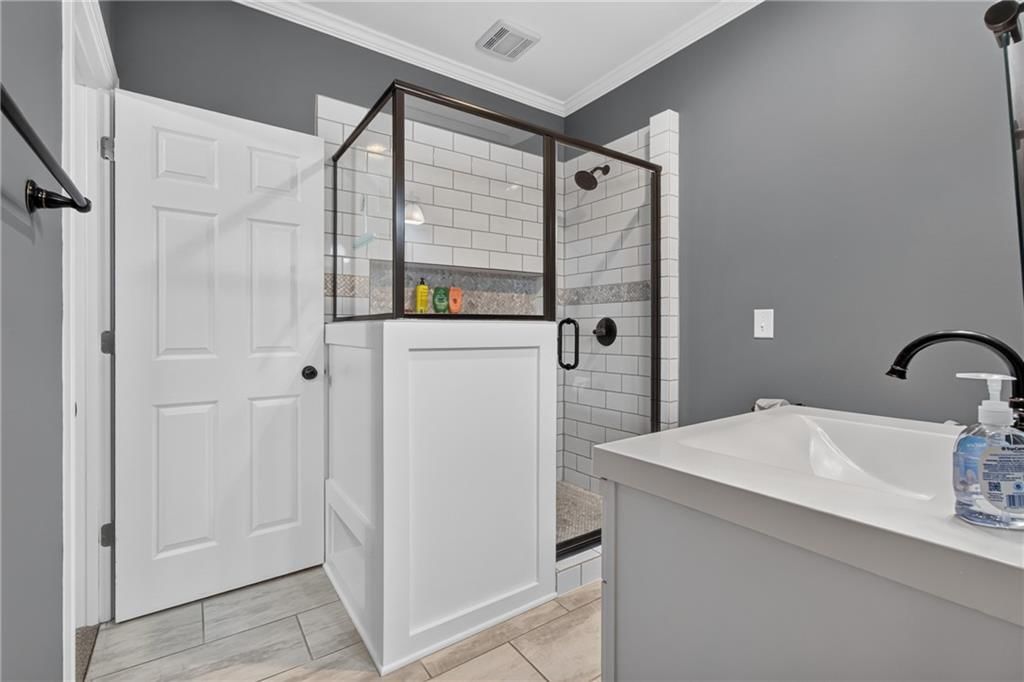 900 Coachman Drive — photo 26