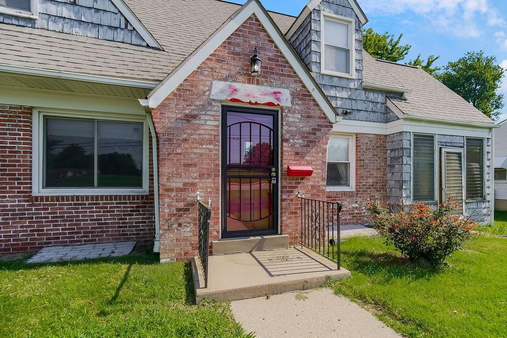 3214 NE Vivion Road — photo 3