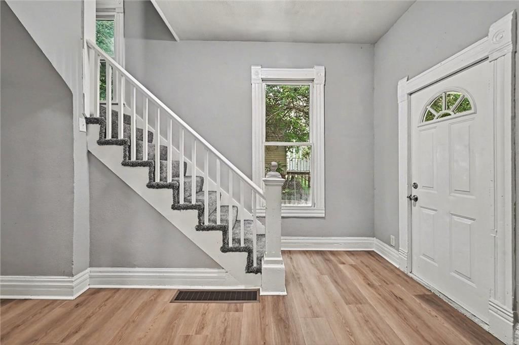 5307 Halsey Street — photo 4