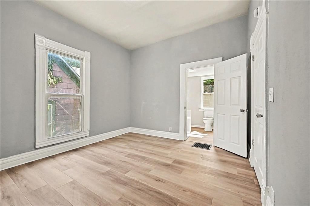 5307 Halsey Street — photo 14