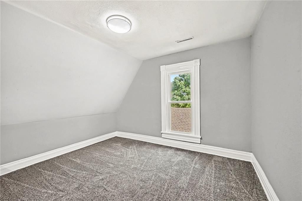 5307 Halsey Street — photo 17