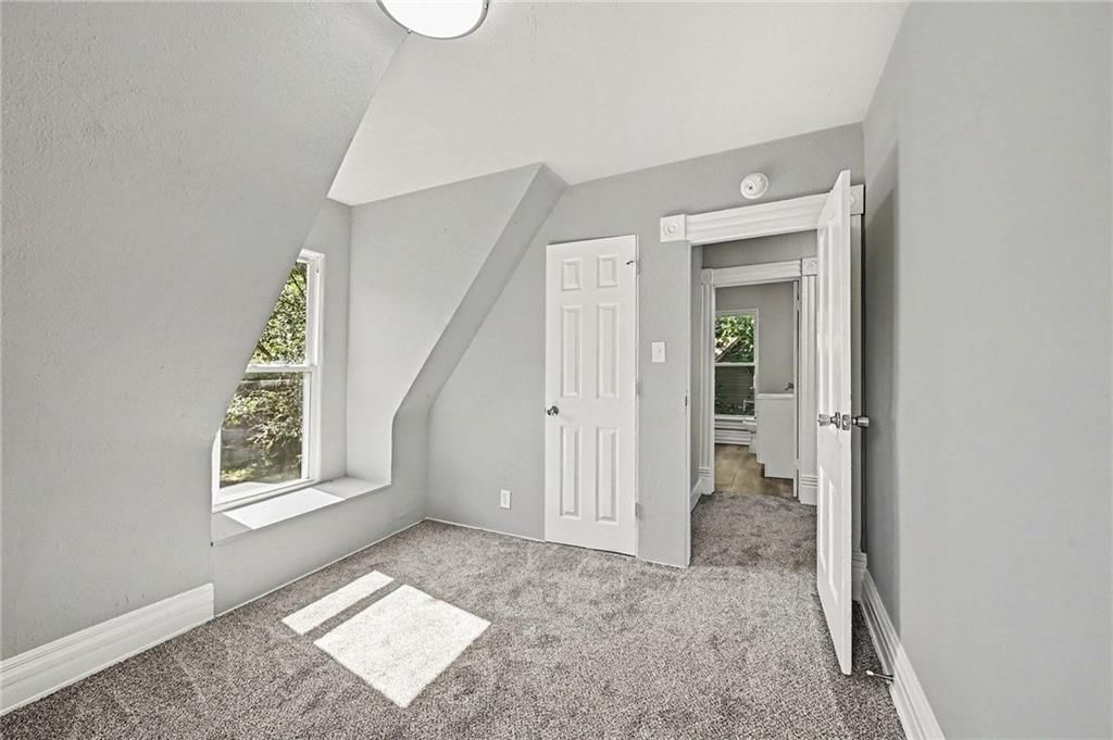 5307 Halsey Street — photo 20