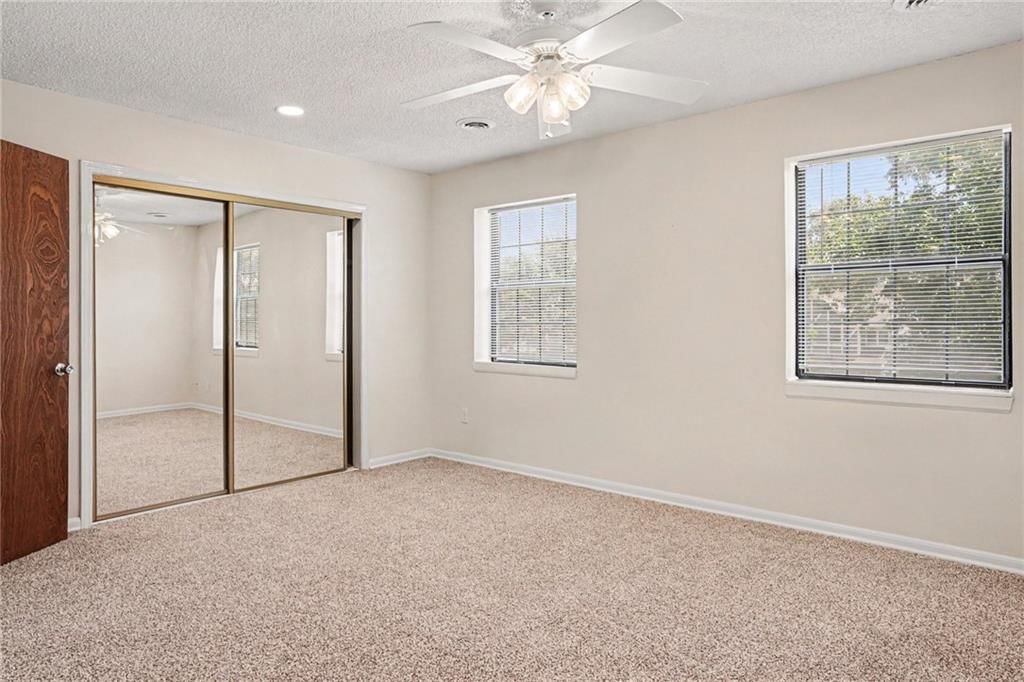 7028 N Fisk Court — photo 10