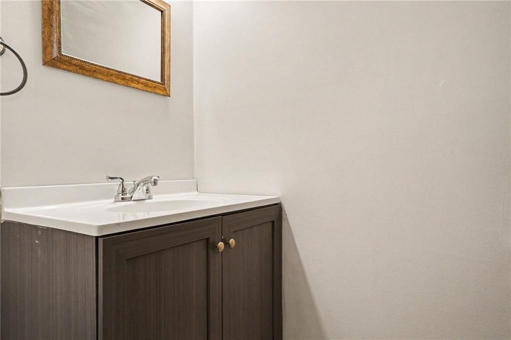 7028 N Fisk Court — photo 11