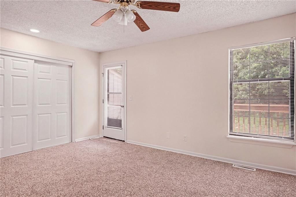 7028 N Fisk Court — photo 12