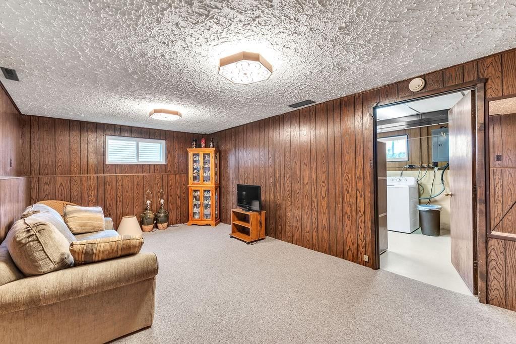 5702 S 18th Street — photo 30