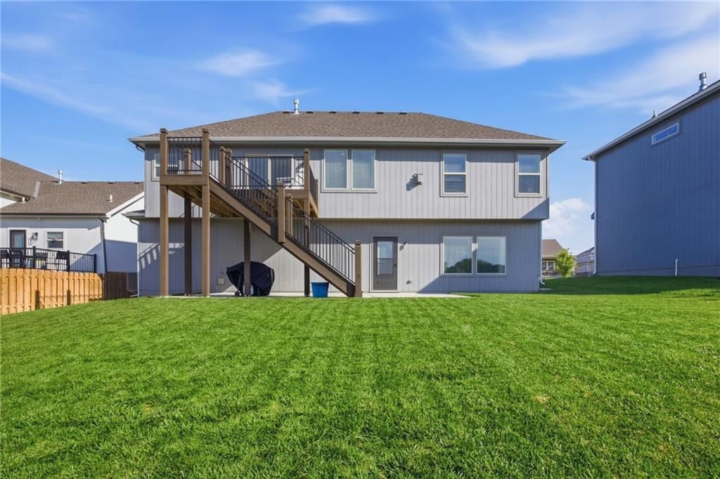16029 Glenview Street — photo 35