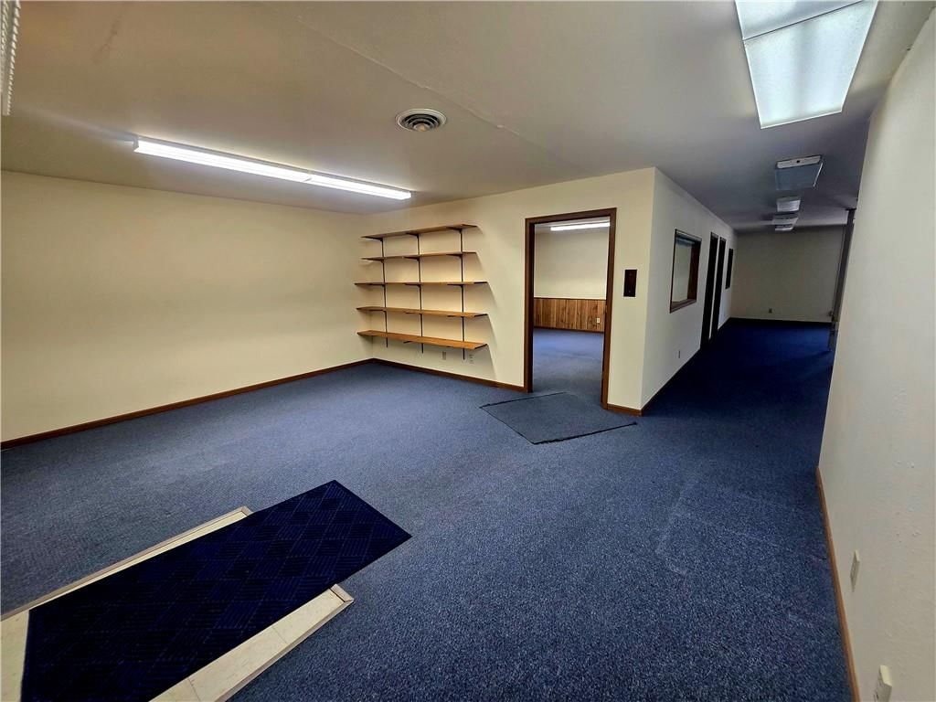 118 W Davis Street — photo 17