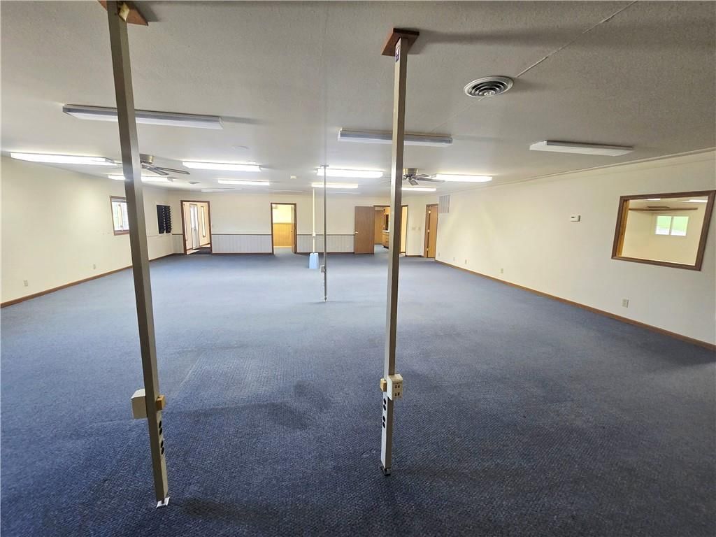 118 W Davis Street — photo 19