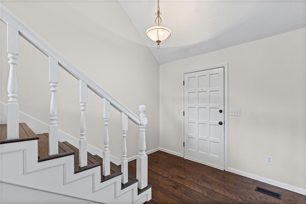 12806 S Seminole Drive — photo 5