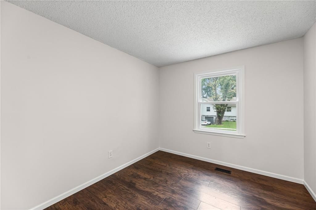 12806 S Seminole Drive — photo 22