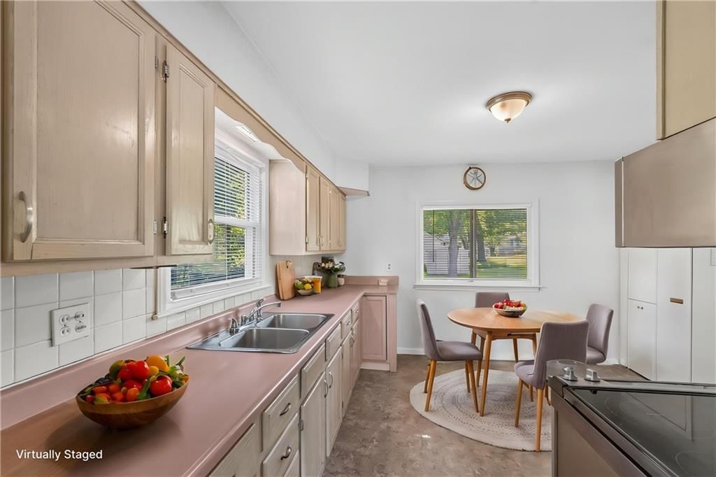 4148 N Brighton Avenue — photo 3