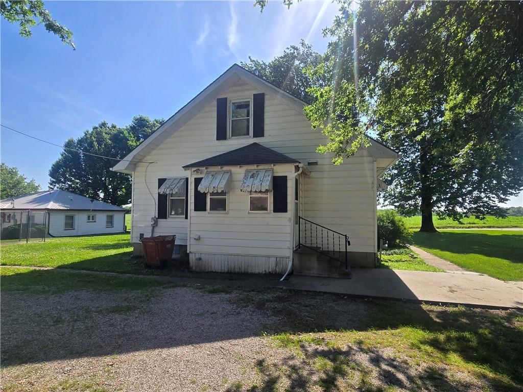 310 N County Road — photo 4