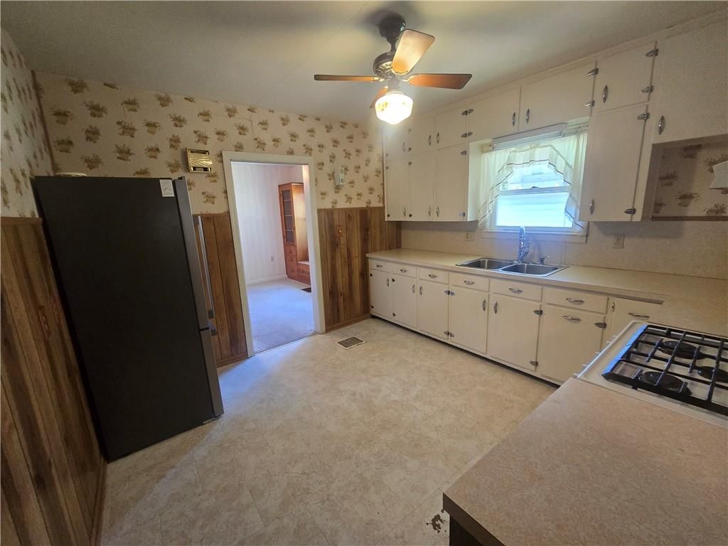 310 N County Road — photo 12