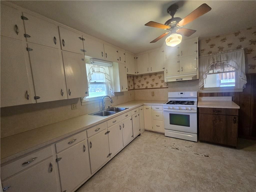 310 N County Road — photo 15