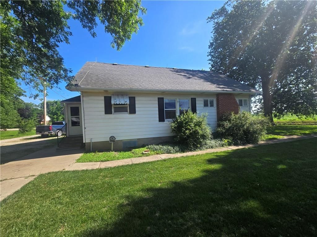 310 N County Road — photo 40