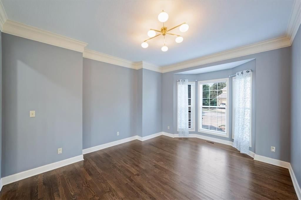 725 SW Winterwalk Lane — photo 7