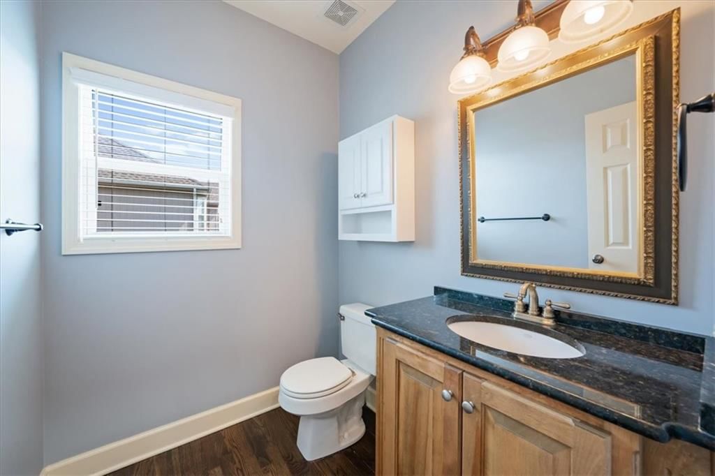 725 SW Winterwalk Lane — photo 8