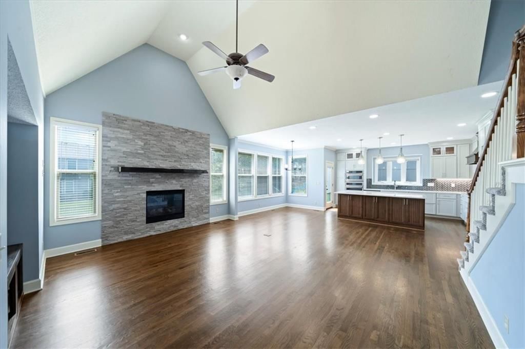 725 SW Winterwalk Lane — photo 11